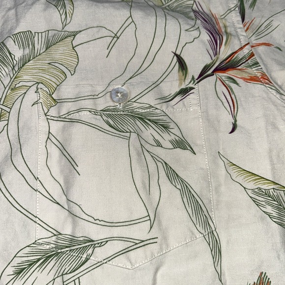 Tori Richard Hawaiian Men's‎  Medium Button Up Short Sleeve, Silk Linen Blend - Picture 4 of 8